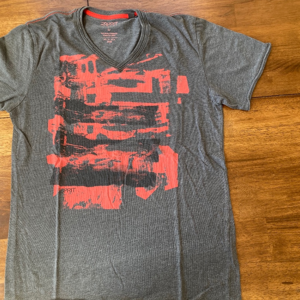 Esprit - mens v-neck size L